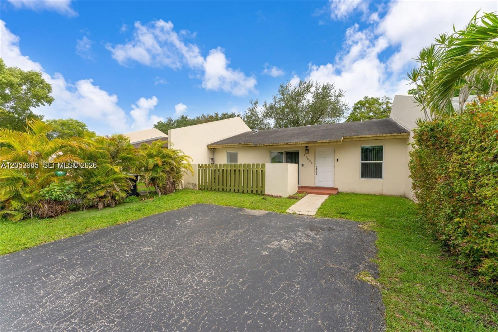 11506 SW 124th Pl # 11506, Miami FL 33186