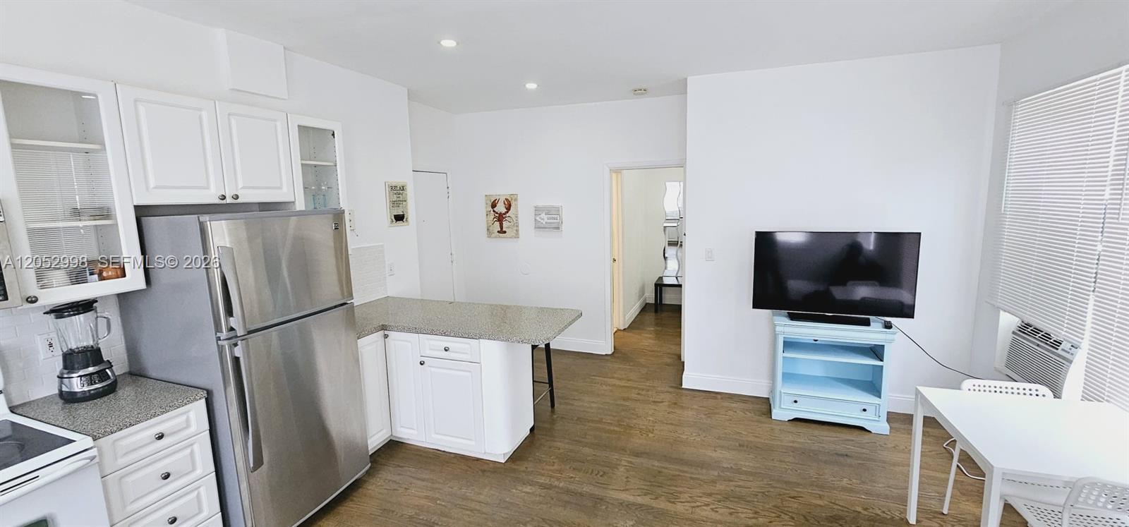 842 Meridian Ave # 3D, Miami Beach FL 33139 photo 4