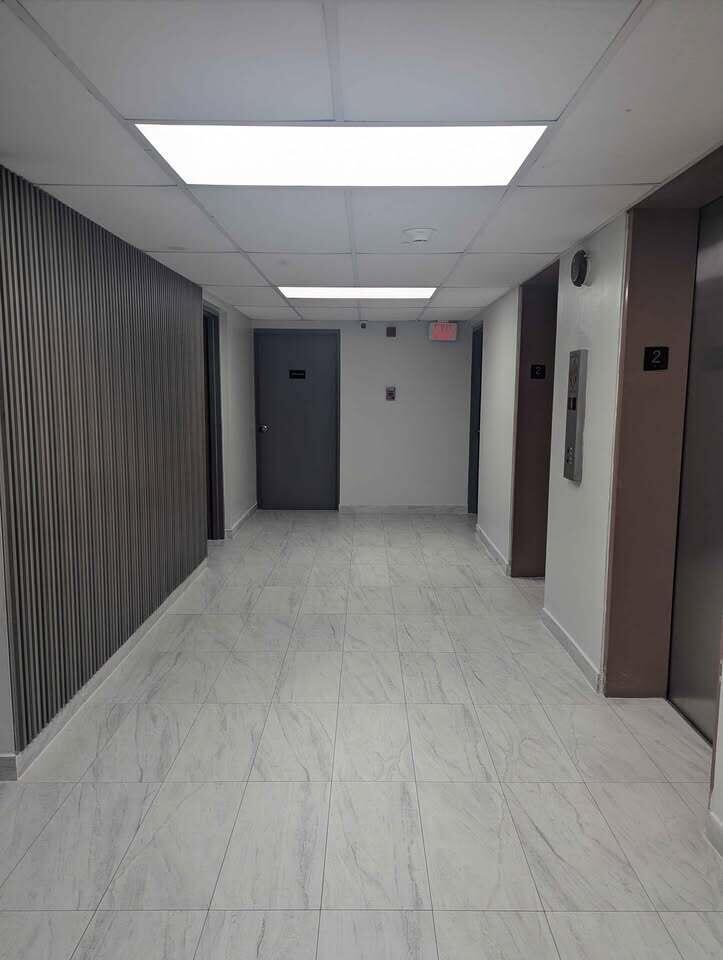 601 THREE ISLANDS Boulevard # 211, Hallandale Beach FL 33009 photo 5