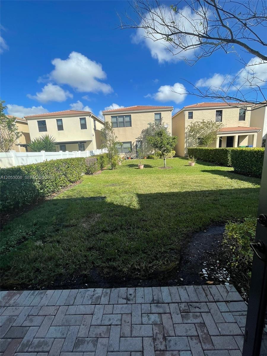 747 NE 193rd St # 0, Miami FL 33179 photo 2