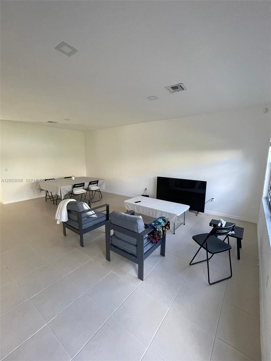 747 NE 193rd St # 0, Miami FL 33179 photo 4