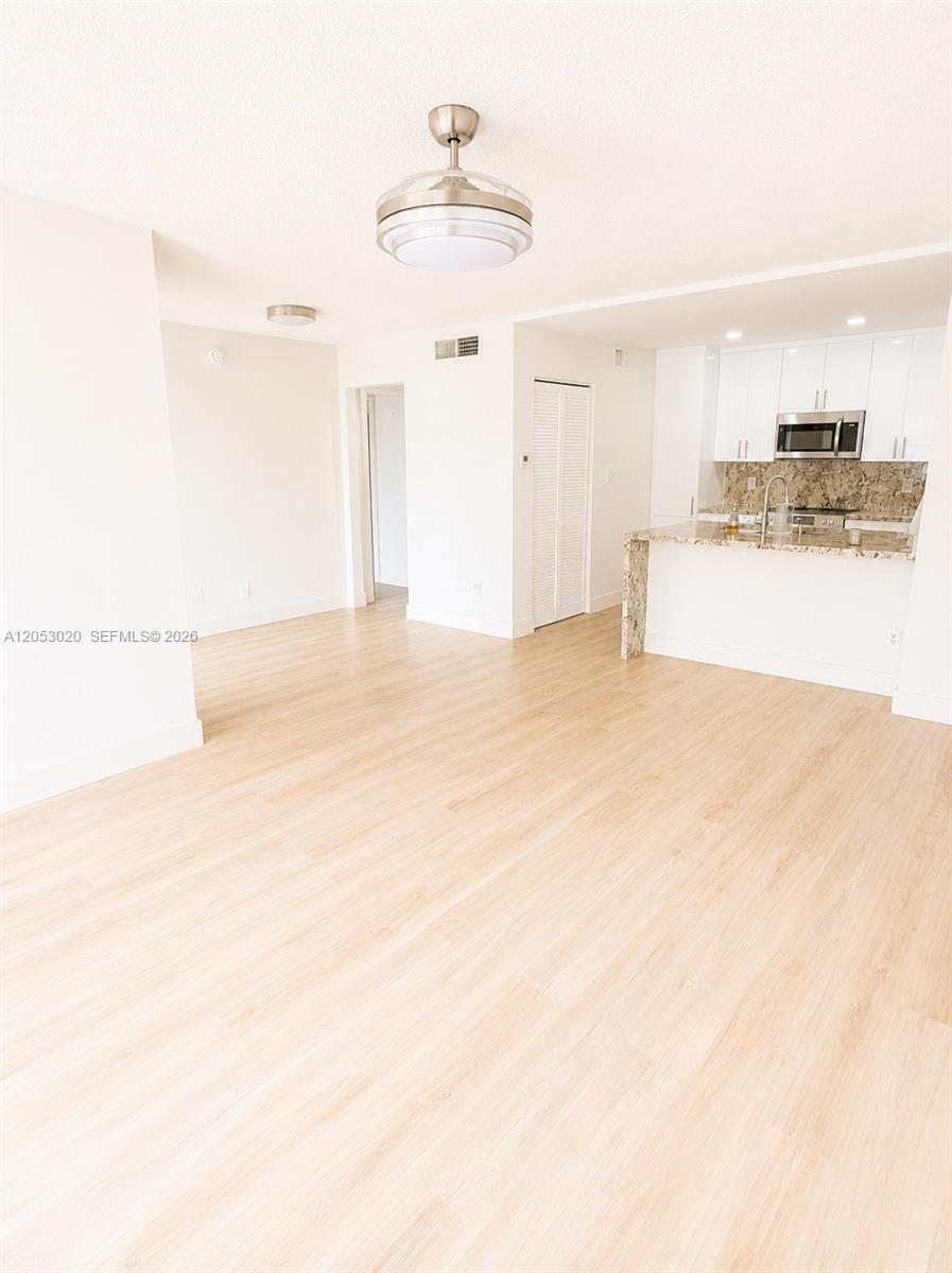 530 S Park Rd # 11, Hollywood FL 33021 photo 4