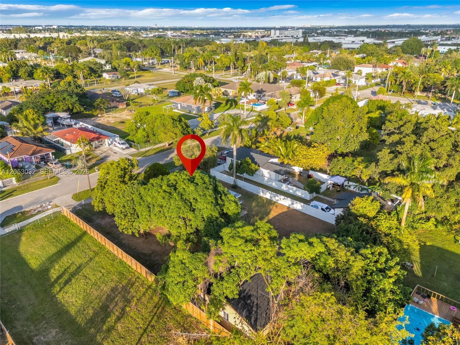 559 NW 2nd St, Florida City FL 33034 photo 3