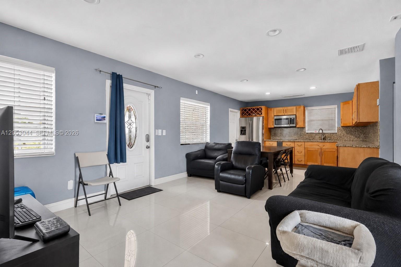 7891 Raleigh St, Hollywood FL 33024 photo 3