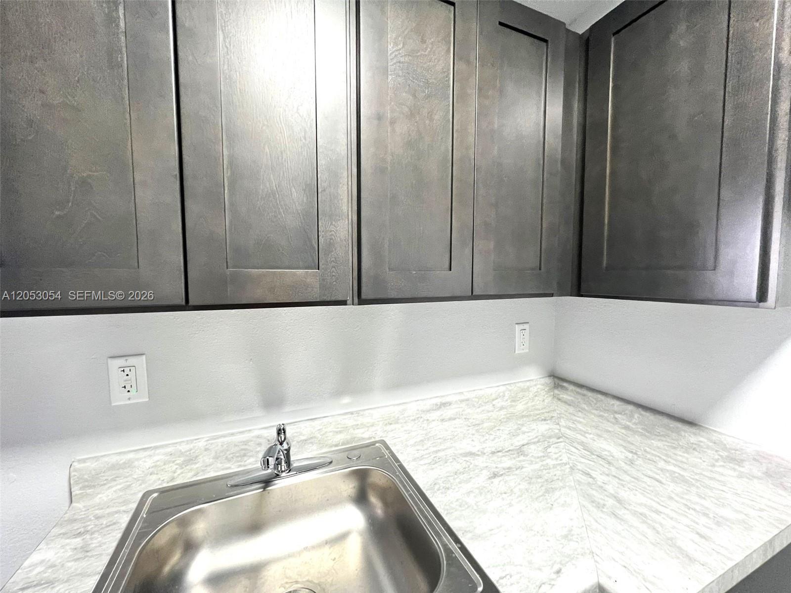 5200 NW 26th Ave # 12, Miami FL 33142 photo 4