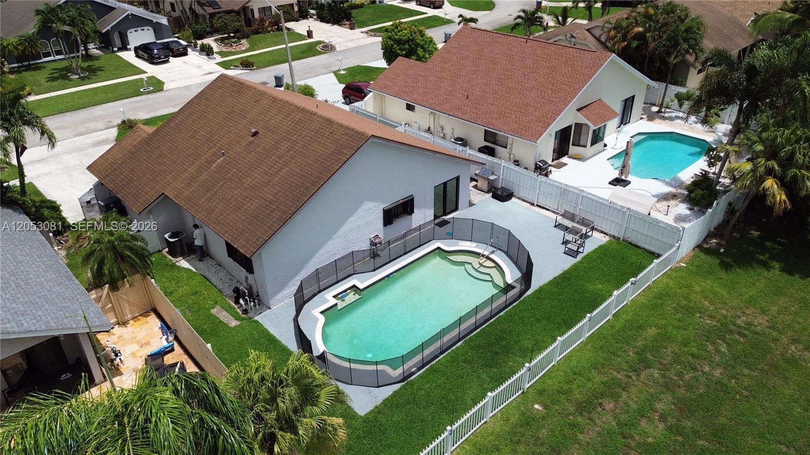 22738 Pickerel Cir, Boca Raton FL 33428