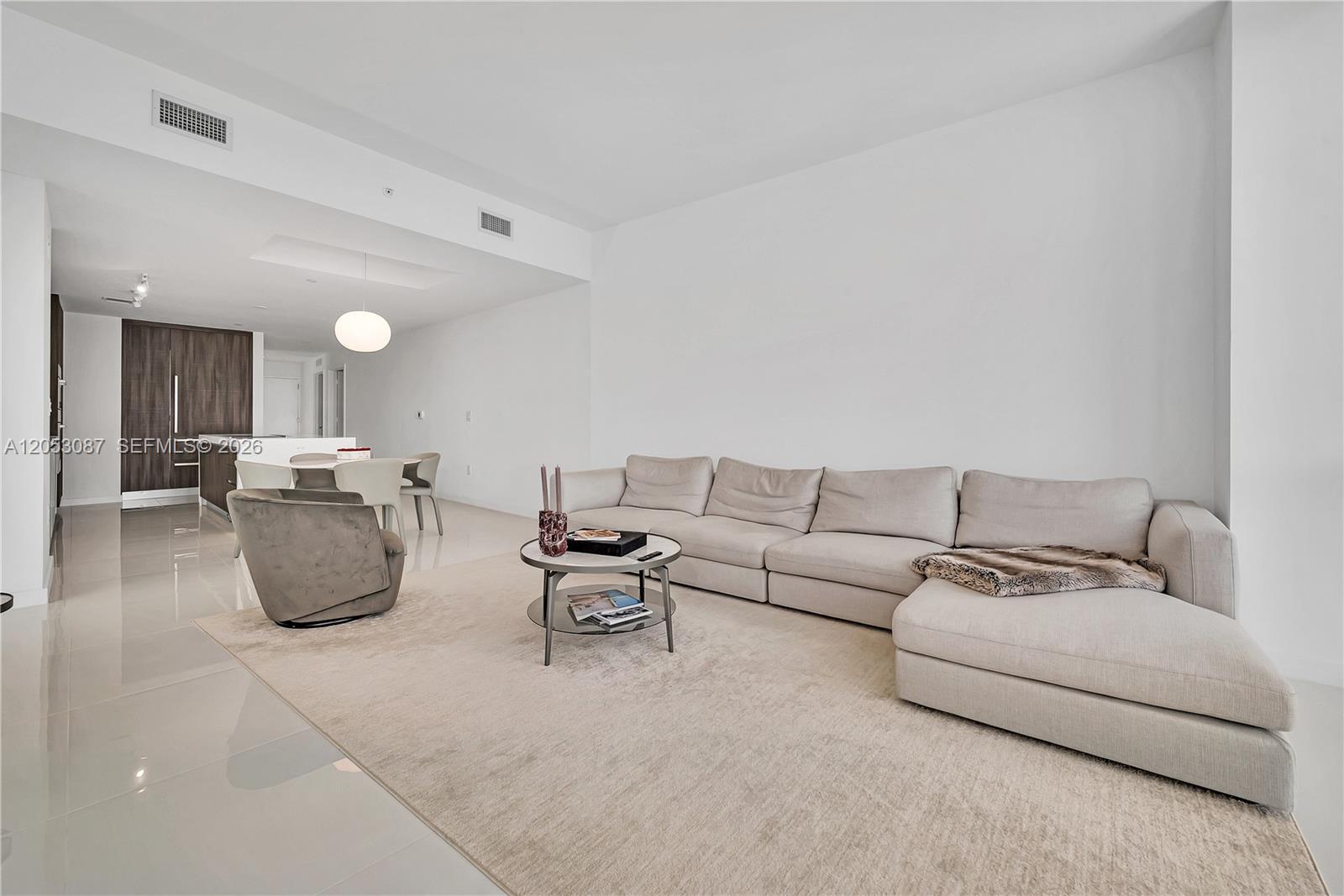 851 NE 1st Ave # 1701, Miami FL 33132 photo 5