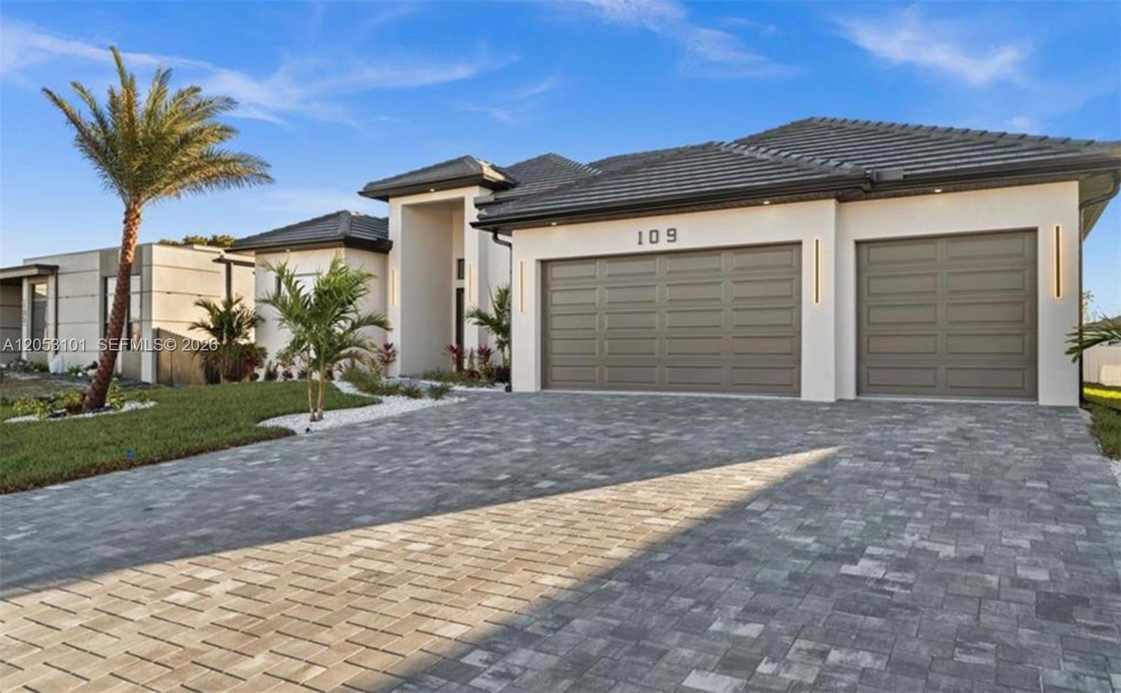 109 SW 37th Pl, Cape Coral FL 33991 photo 2