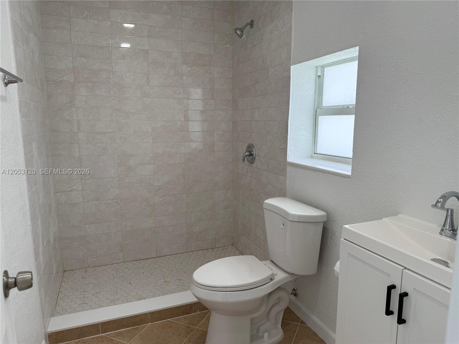 2120-2122 Thomas St # 2122, Hollywood FL 33020 photo 4