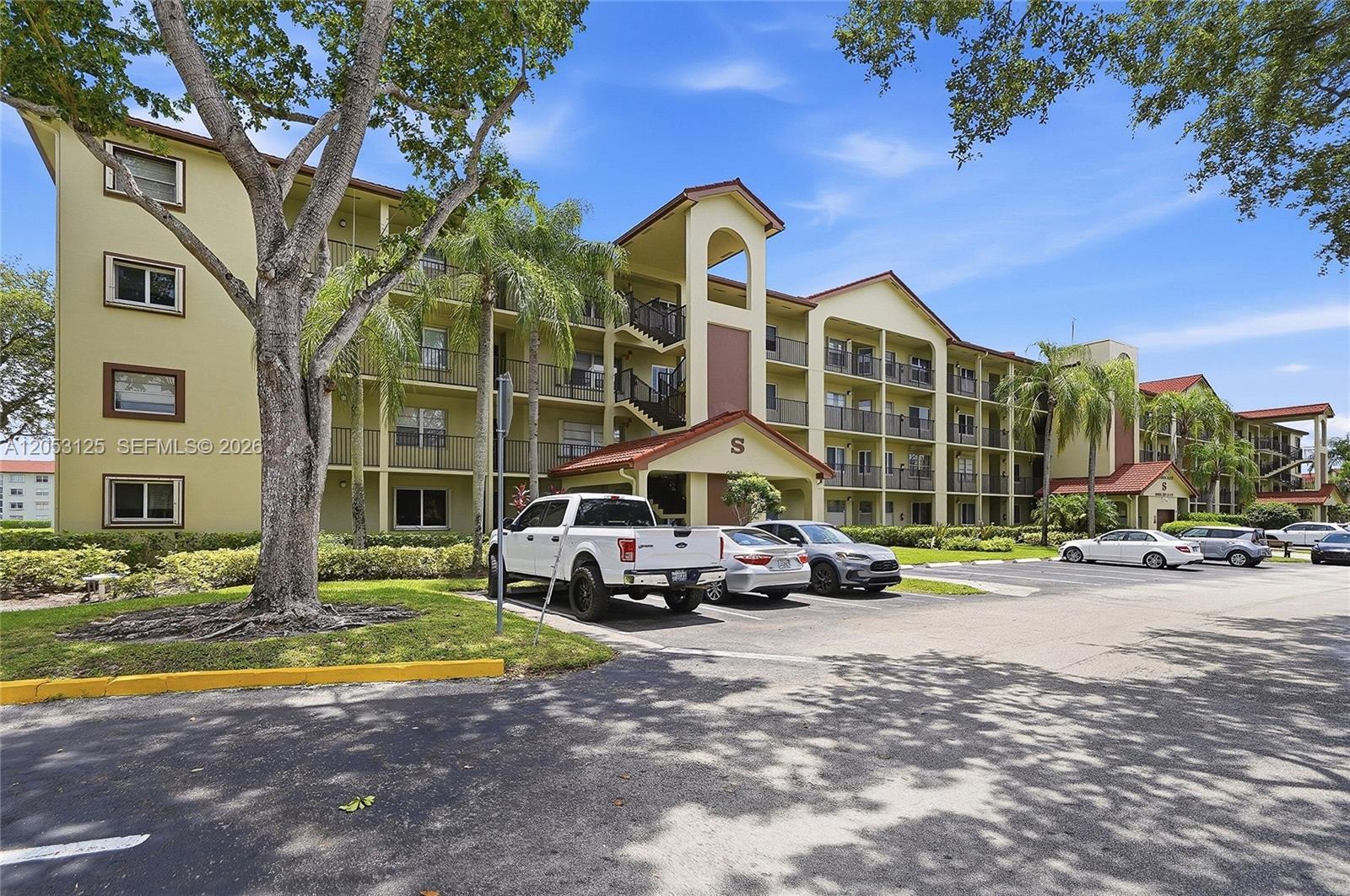 Pembroke Pines, FL 33027 photo 3