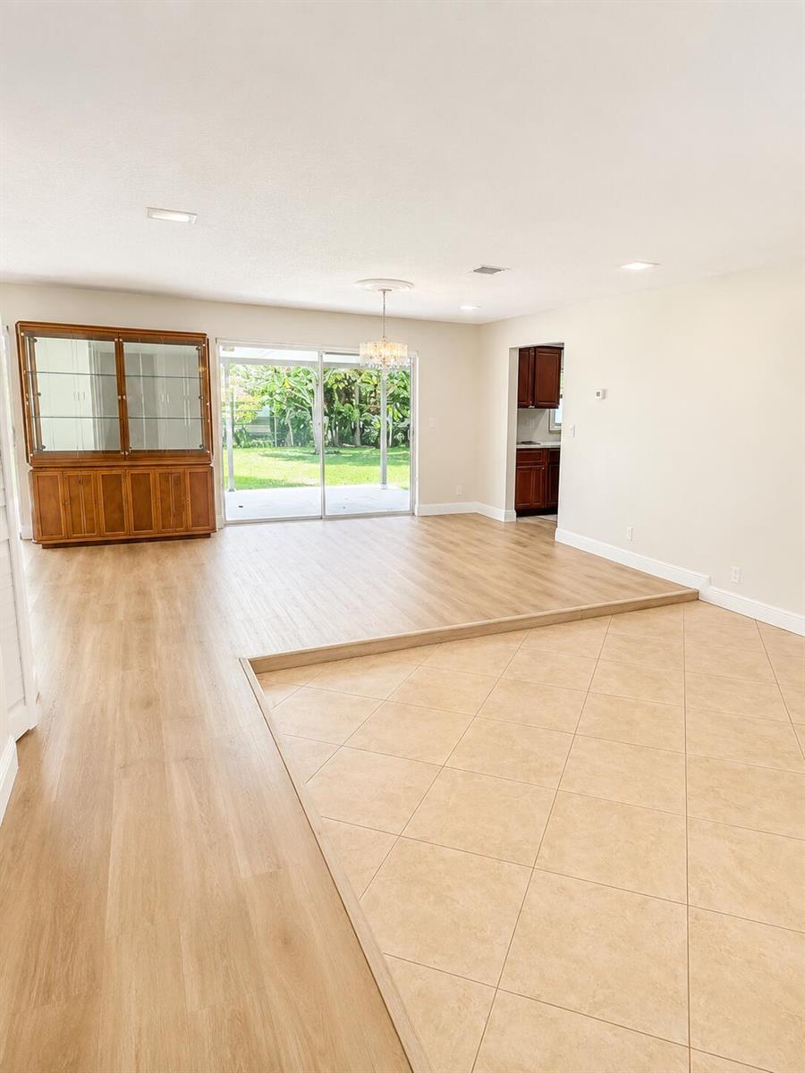 6020 NW 25TH Court, Sunrise FL 33313 photo 2