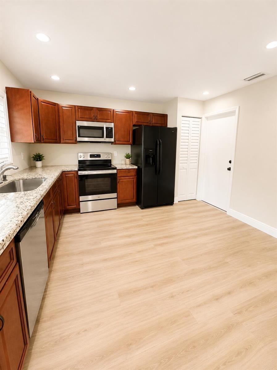 6020 NW 25TH Court, Sunrise FL 33313 photo 5