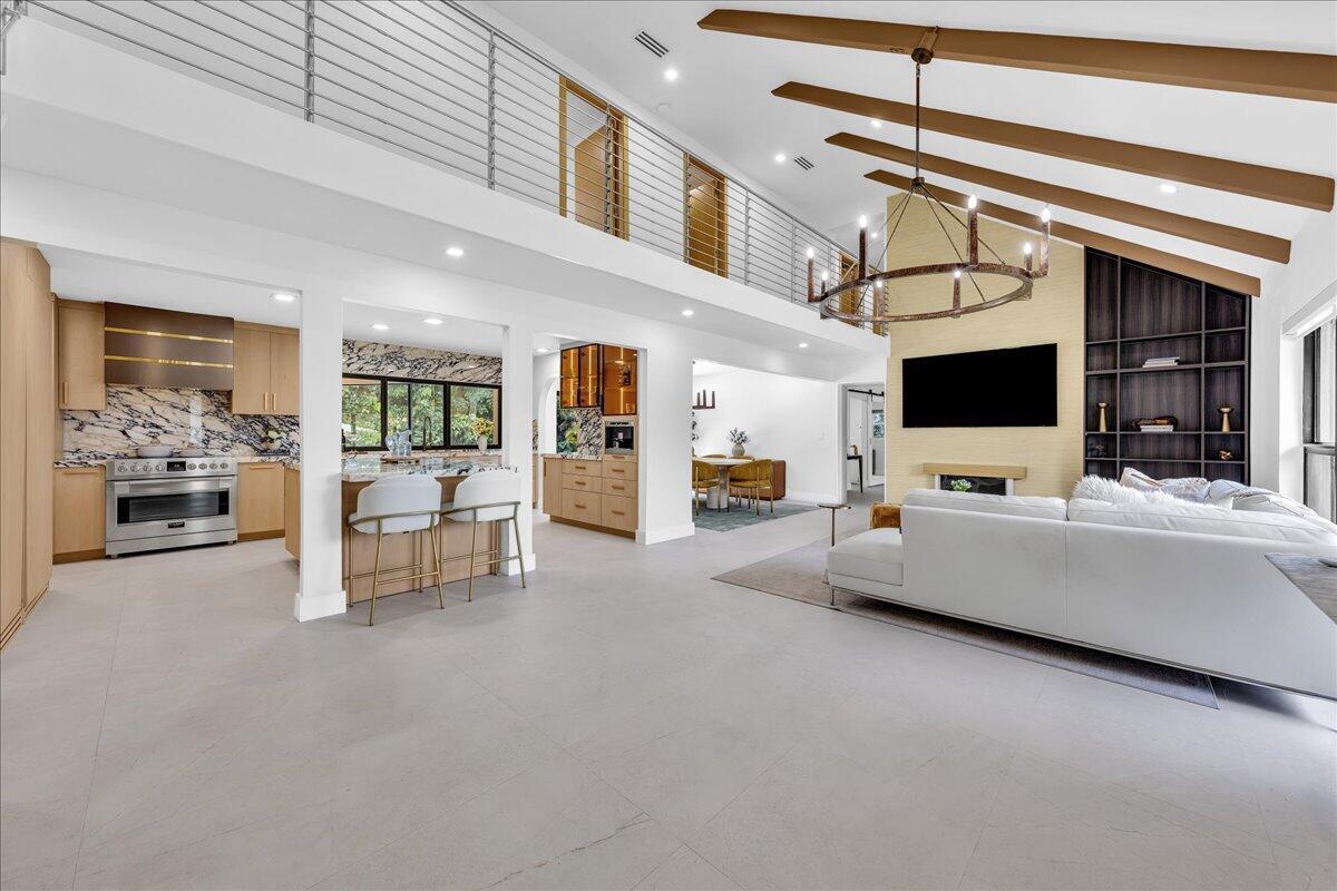 342 N FAIRWAY N, Tequesta FL 33469