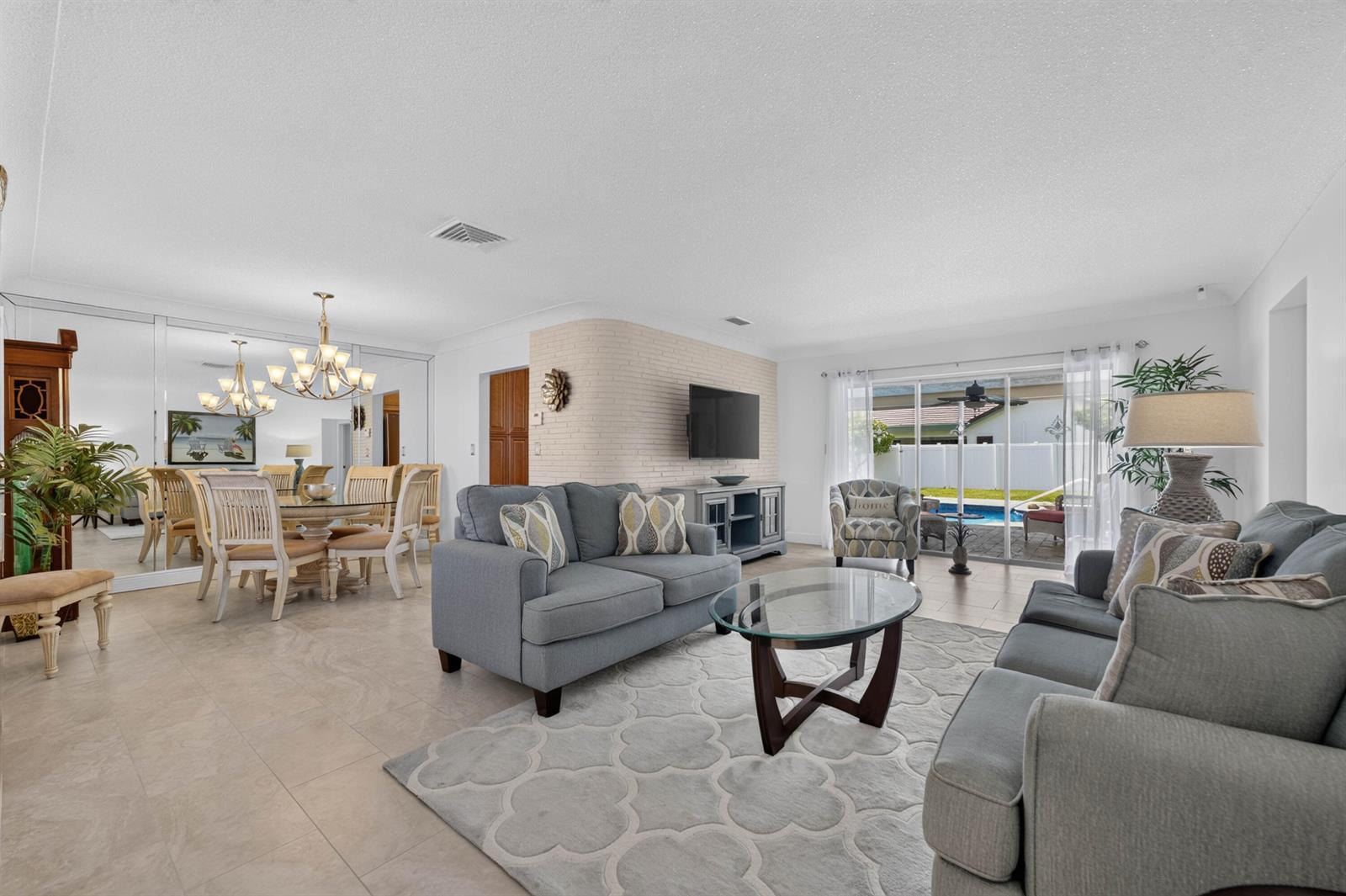 1517 SE 14TH Street, Deerfield Beach FL 33441 photo 5