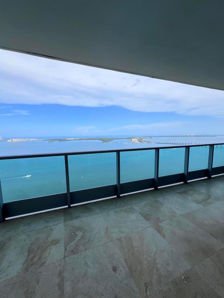 1331 BRICKELL BAY Drive # 4407, Miami FL 33131 photo 3