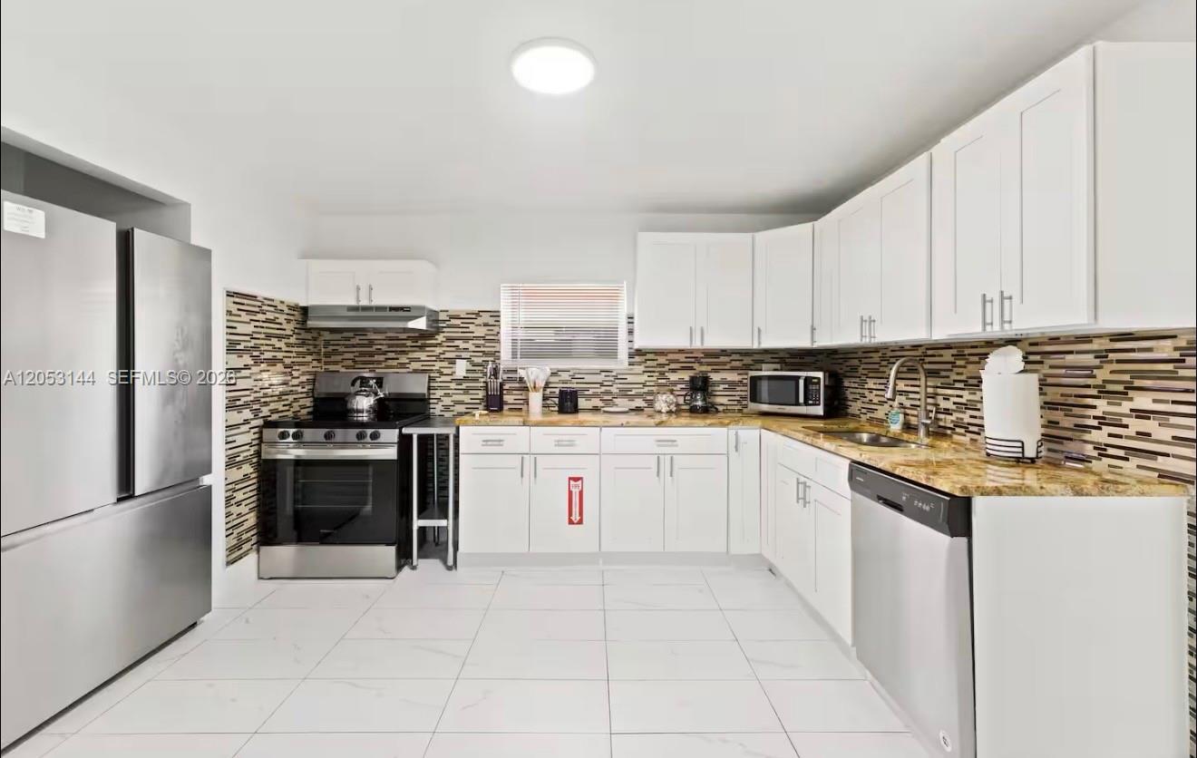912 NW 2nd St # 912, Fort Lauderdale FL 33311 photo 2