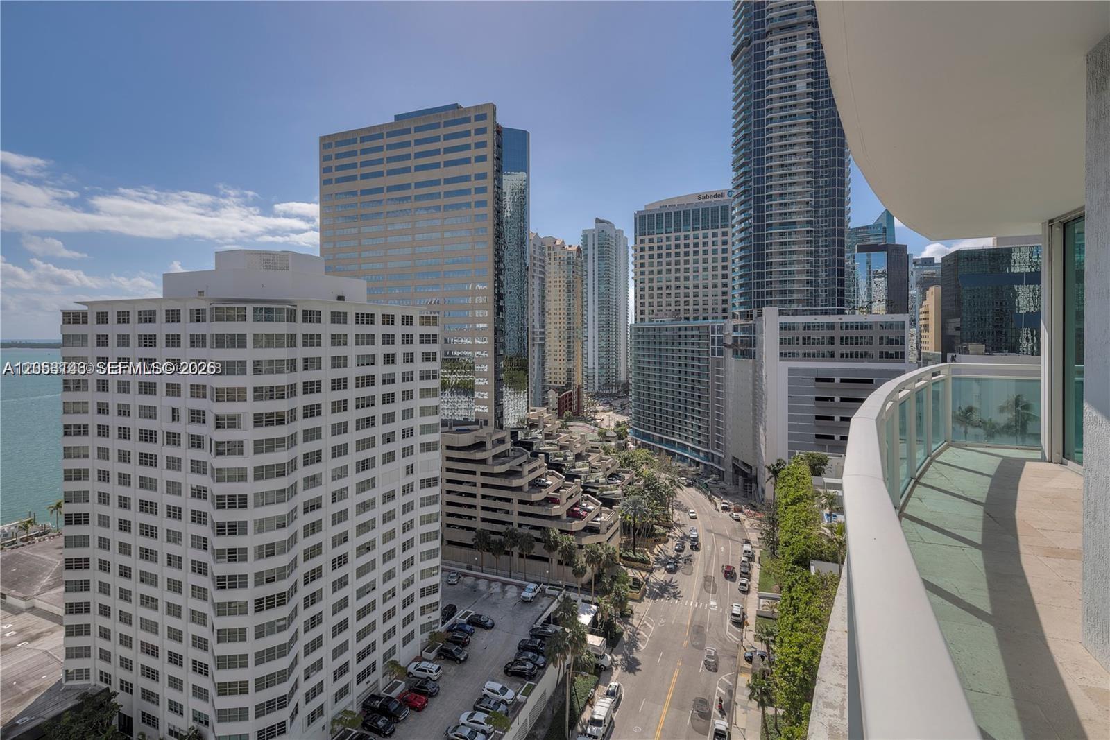 950 Brickell Bay Dr # 1711, Miami FL 33131 photo 2