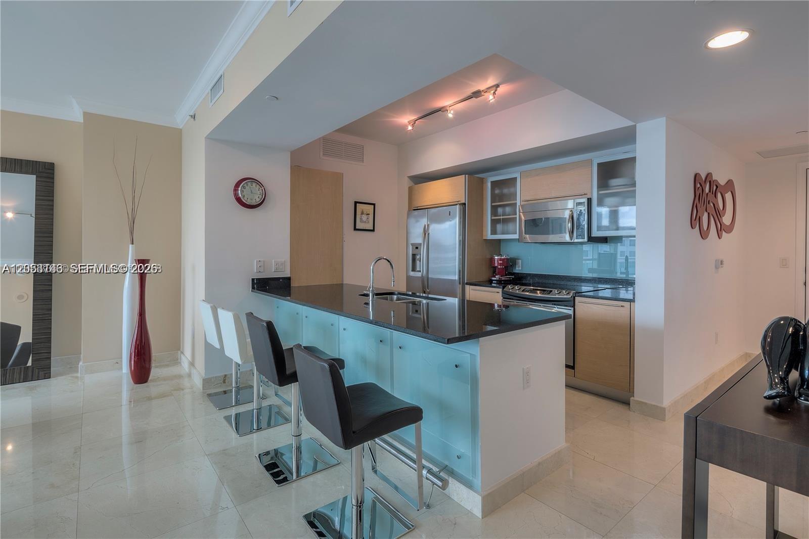 950 Brickell Bay Dr # 1711, Miami FL 33131 photo 5