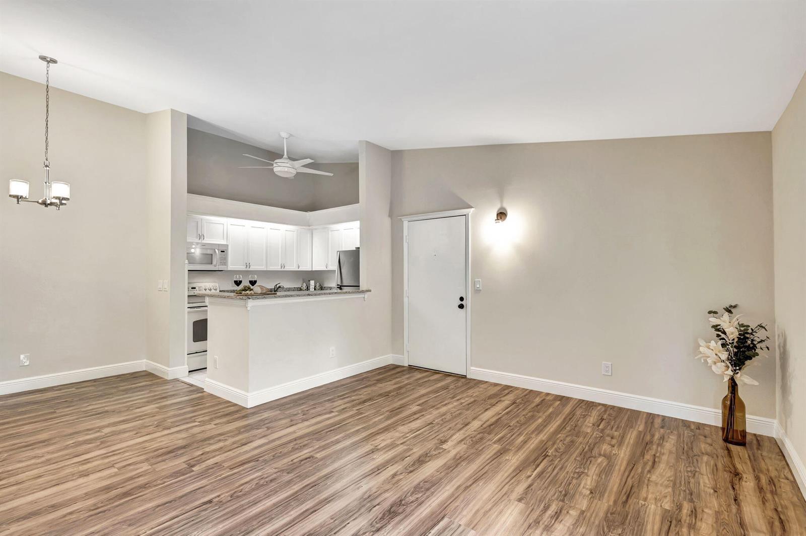 1109 Duncan Circle # 201, Palm Beach Gardens FL 33418 photo 4