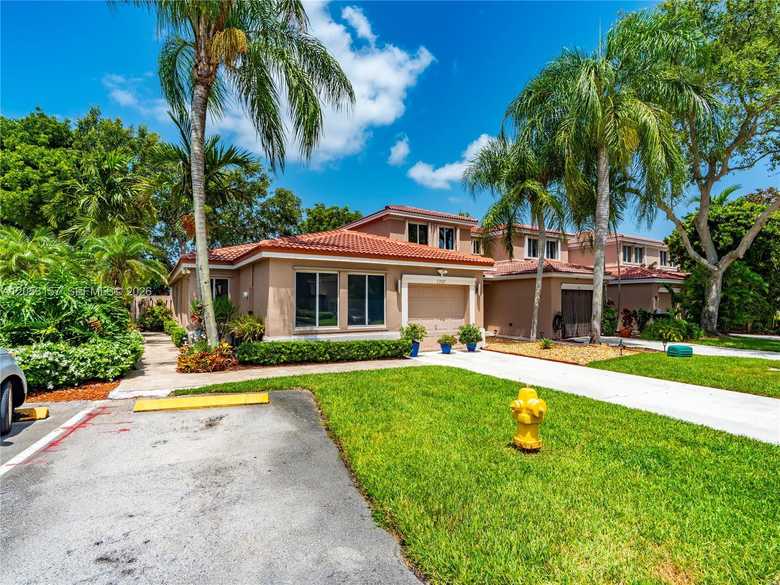 1707 SW 109th Ter, Davie FL 33324 photo 2