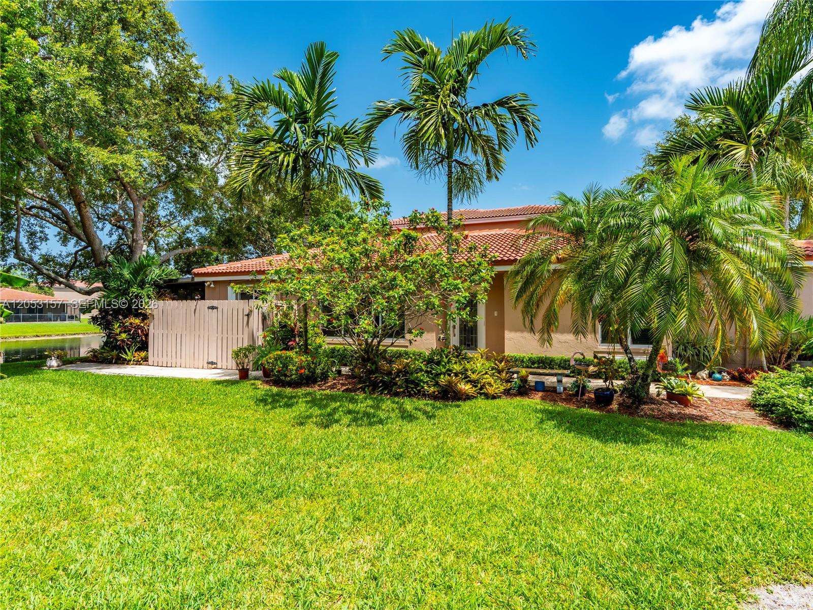 1707 SW 109th Ter, Davie FL 33324 photo 5