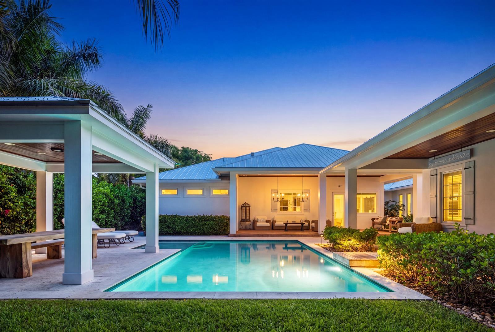 104 HILLCREST Drive, Sewalls Point FL 34996
