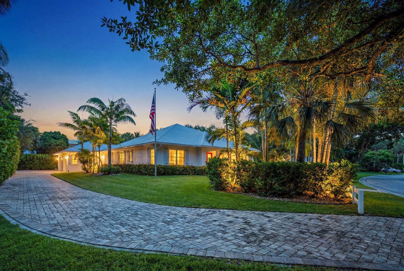 104 HILLCREST Drive, Sewalls Point FL 34996 photo 5
