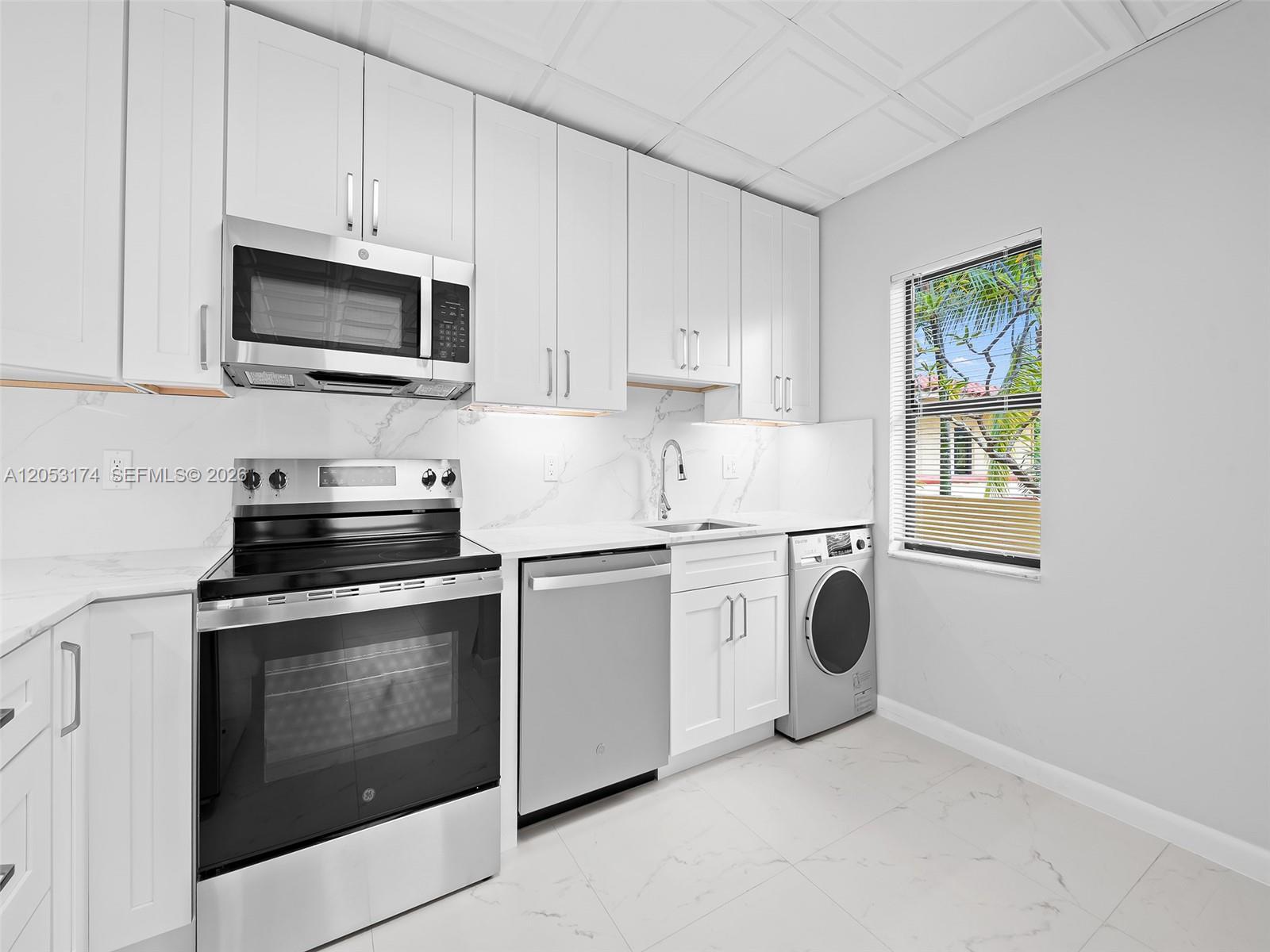 2300 NE 6th Ave # 201, Wilton Manors FL 33305