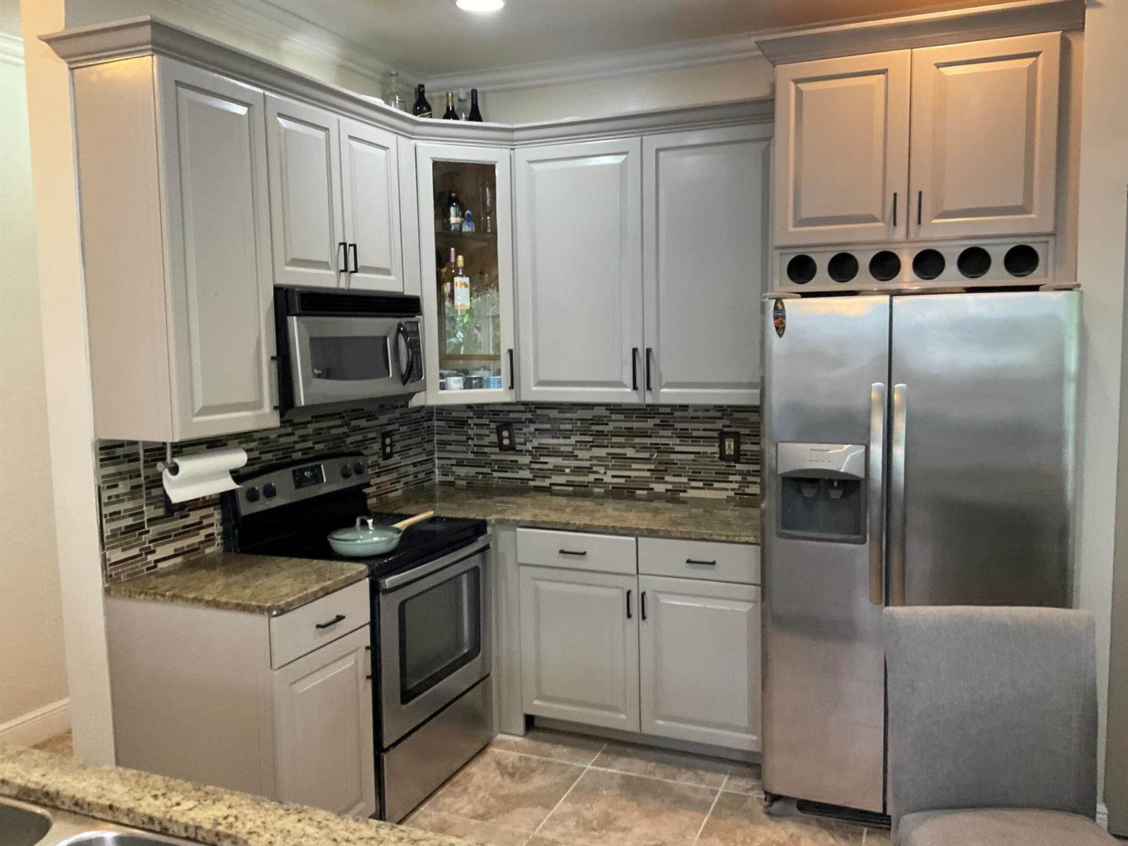6566 Spring Meadow Drive, FL 33413 photo 4