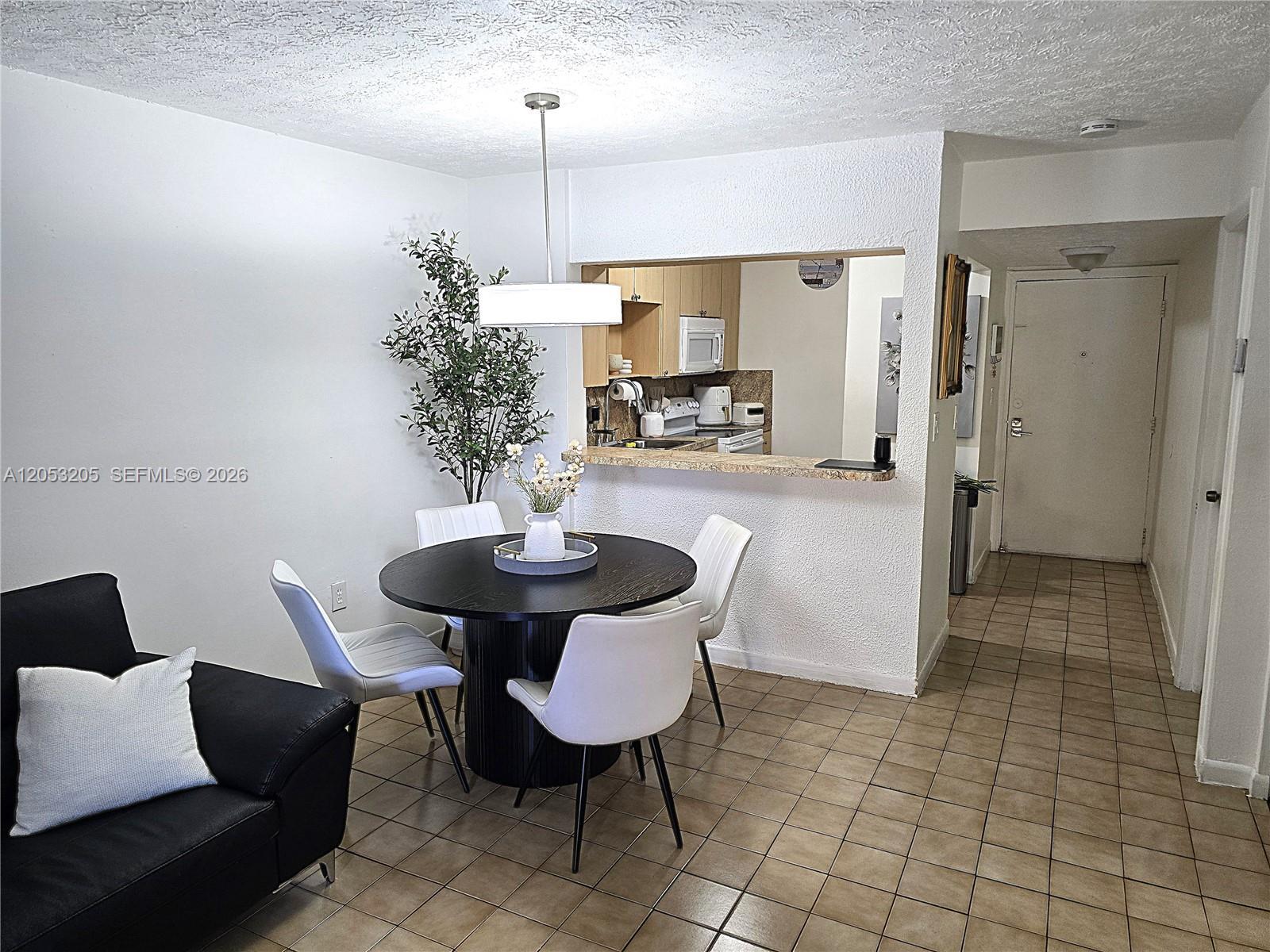 6070 W 18th Ave # 306, Hialeah FL 33012 photo 2