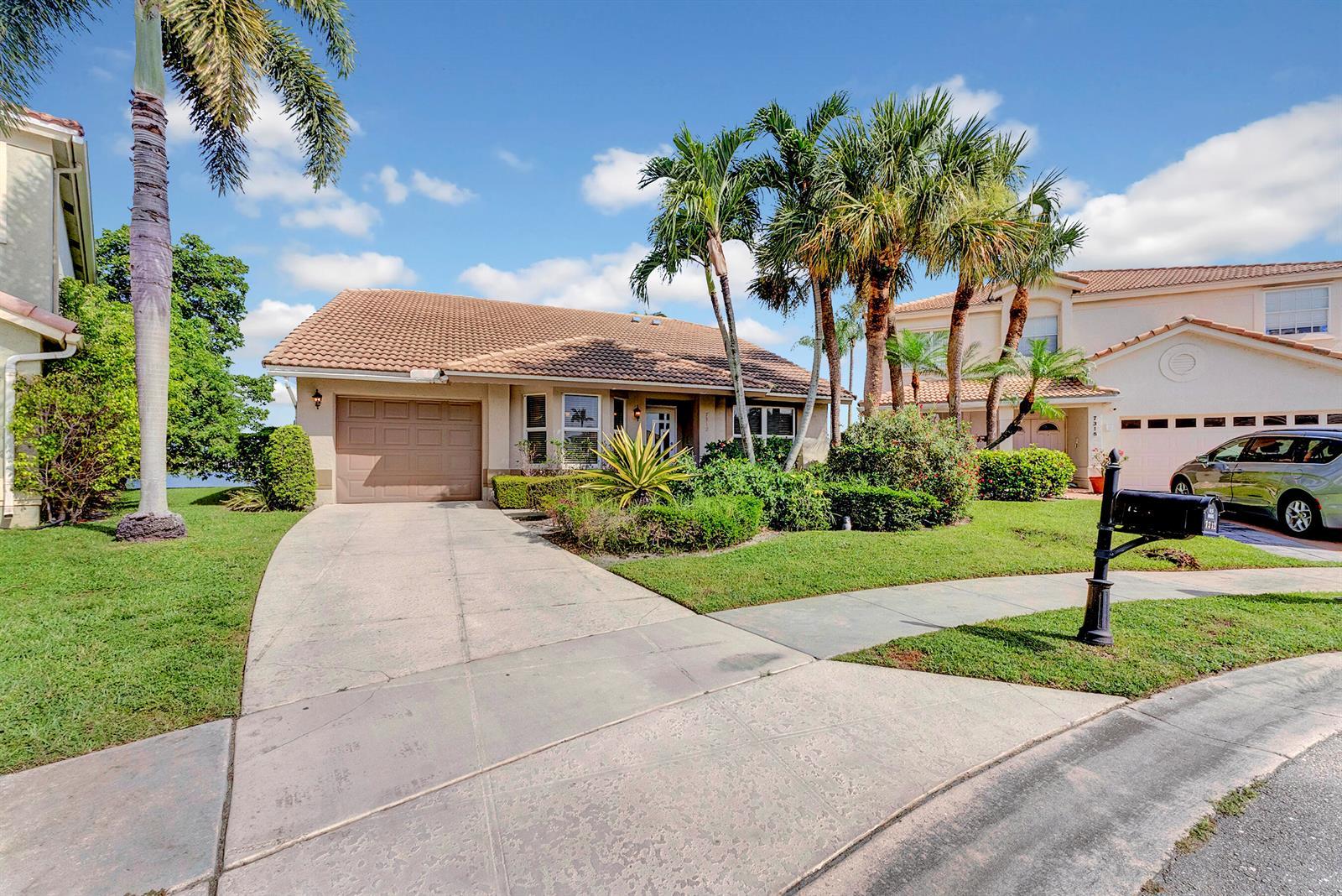 7312 Heathley Drive, Lake Worth FL 33467 photo 2