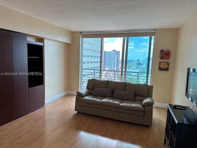 325 S Biscayne Blvd # 4320, Miami FL 33131 photo 4