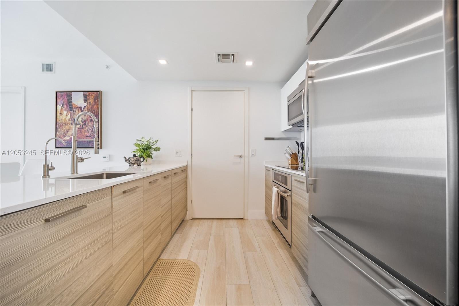 1300 Brickell Bay Dr # 3004, Miami FL 33131 photo 5