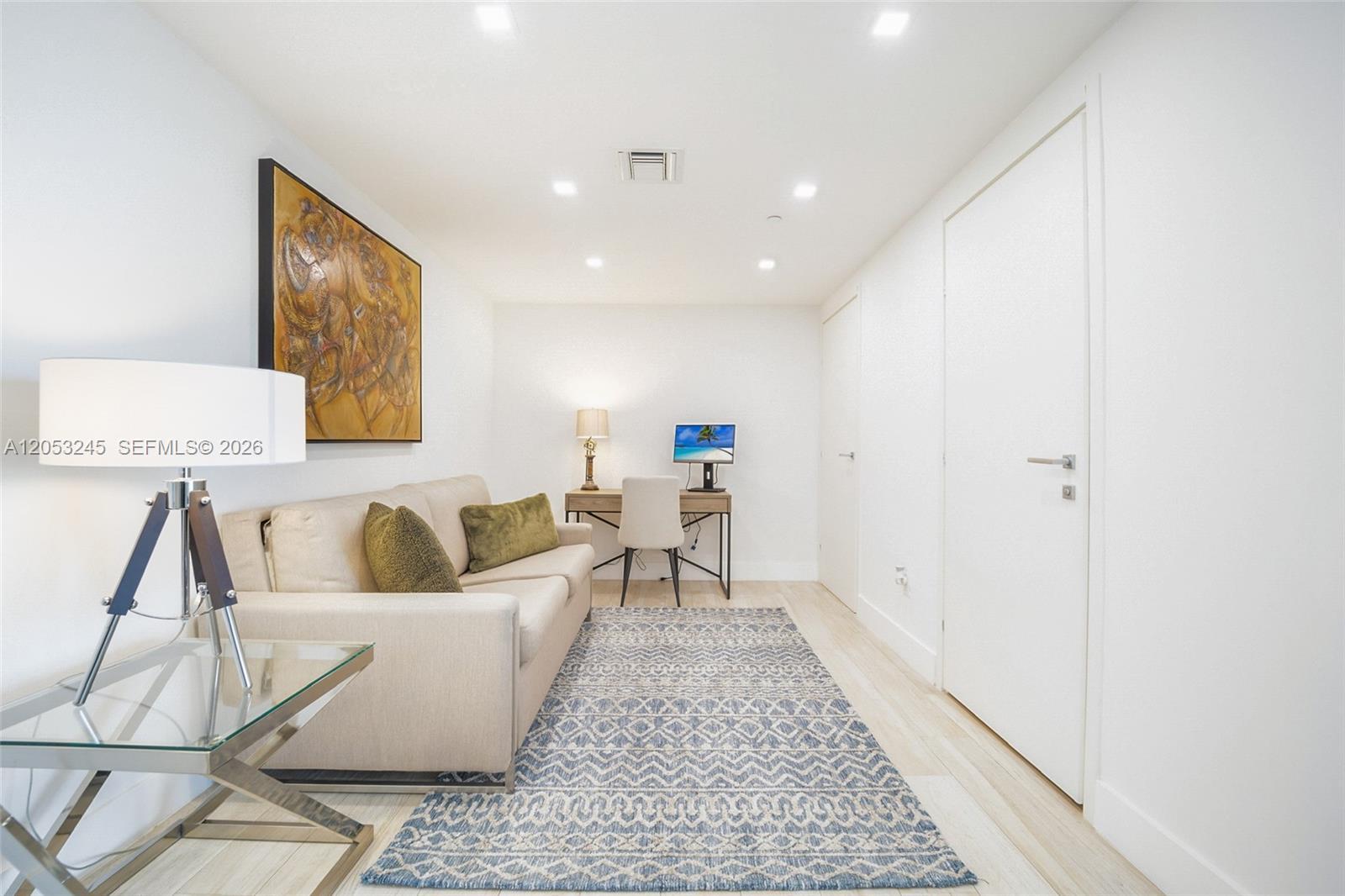 1300 Brickell Bay Dr # 3004, Miami FL 33131 photo 4