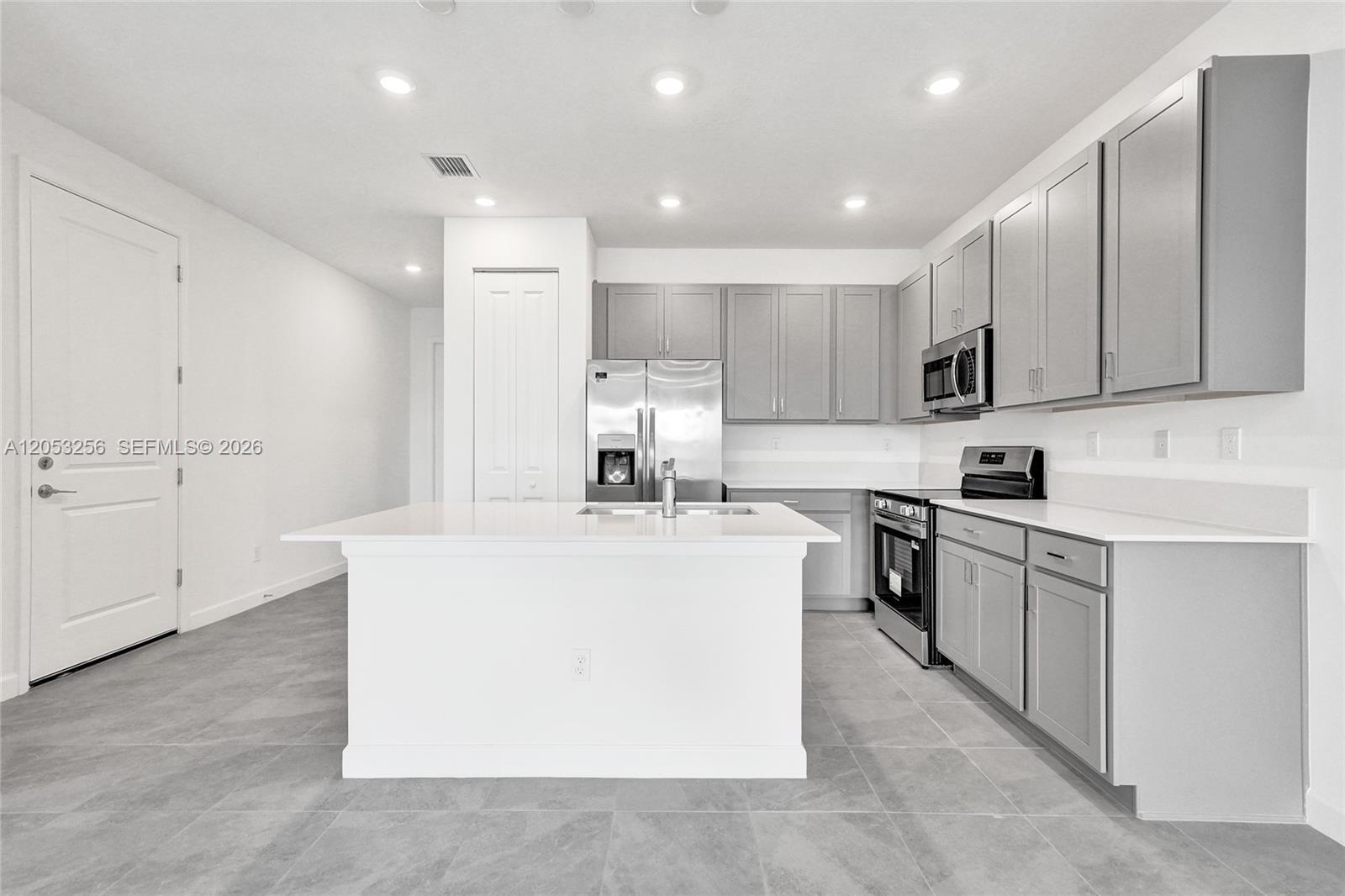 3783 Harborside Ave, Fort Pierce FL 34946 photo 4