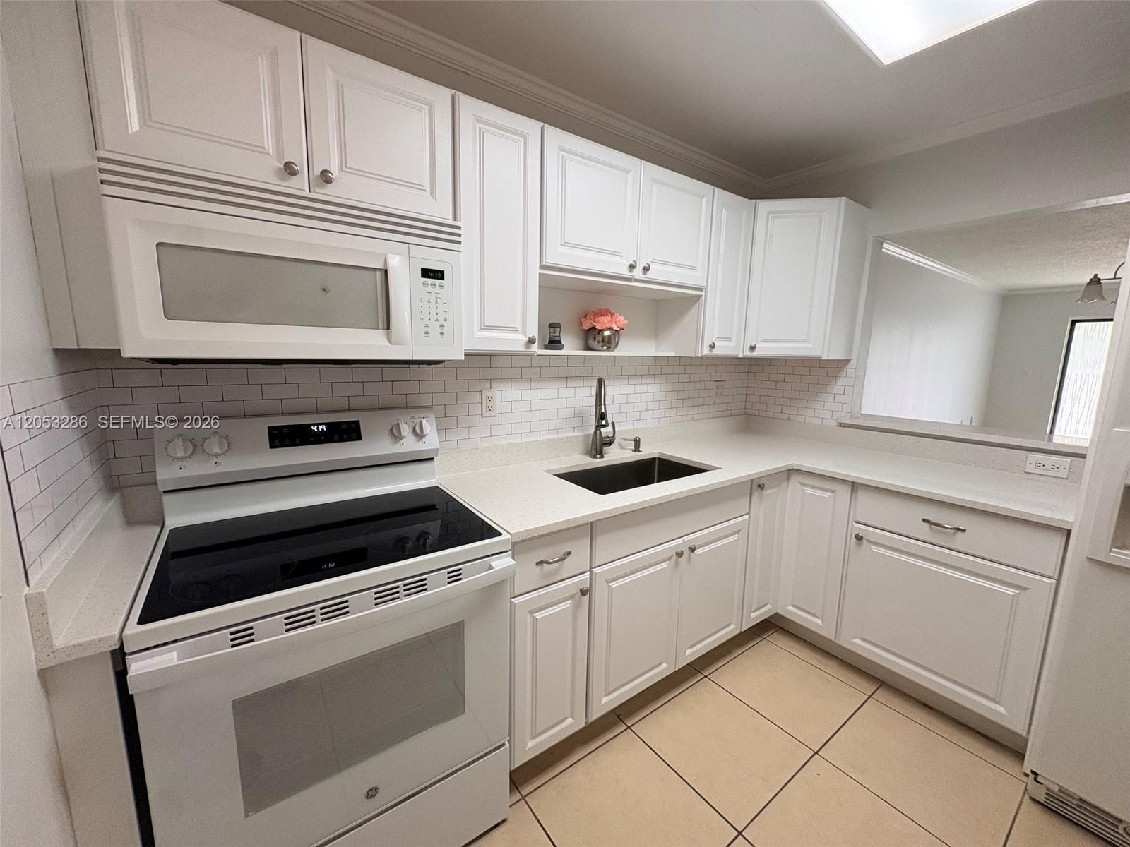 220 W Park Dr # 3, Miami FL 33172 photo 2