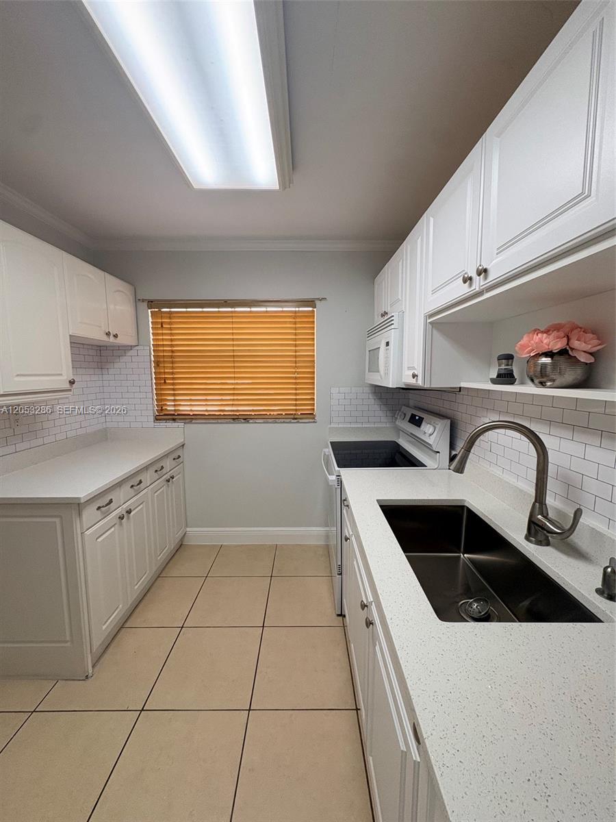 220 W Park Dr # 3, Miami FL 33172 photo 4
