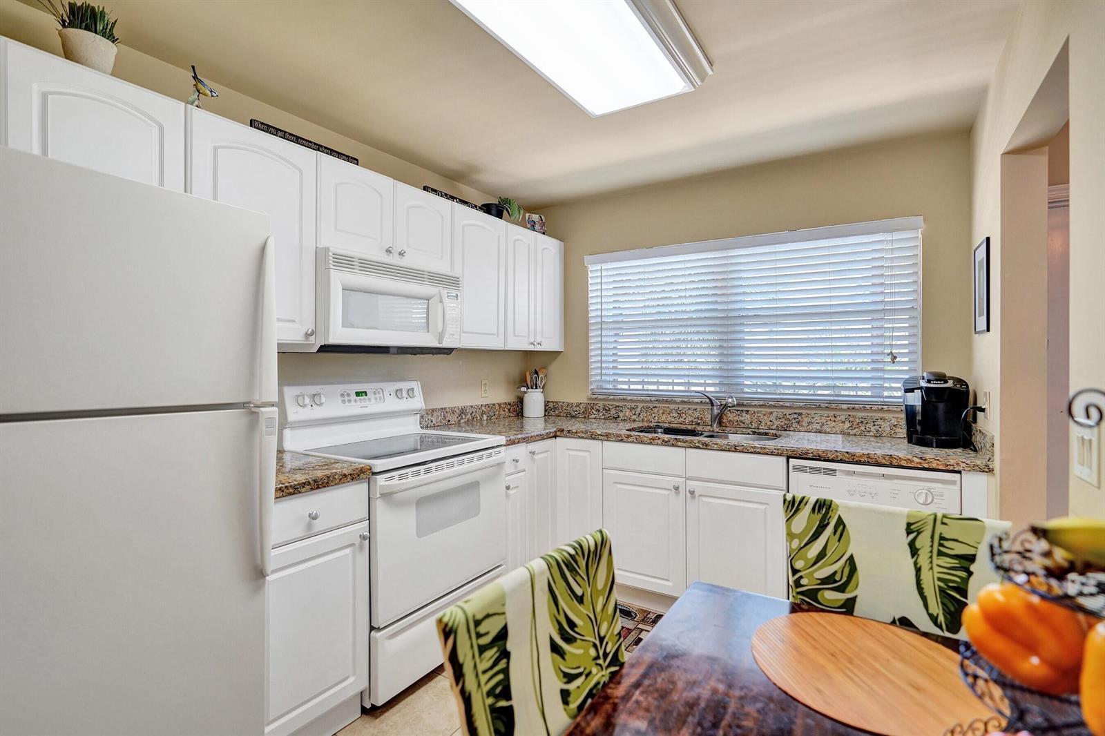 2000 S FEDERAL Highway # 307, Boynton Beach FL 33435 photo 5