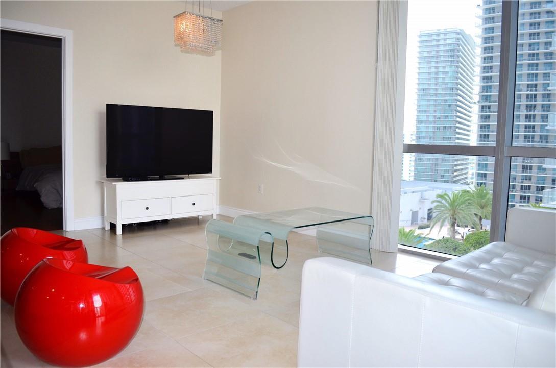 1060 Brickell Avenue # 1617, Miami FL 33131 photo 3