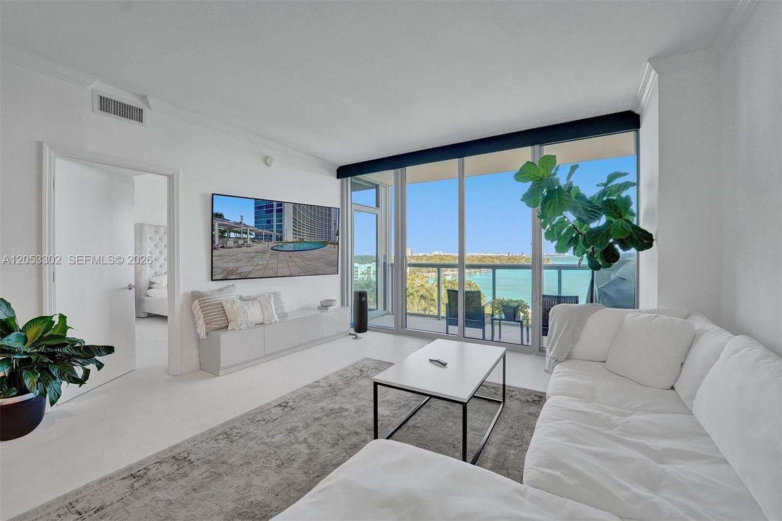 601 NE 36th St # 811, Miami FL 33137 photo 3