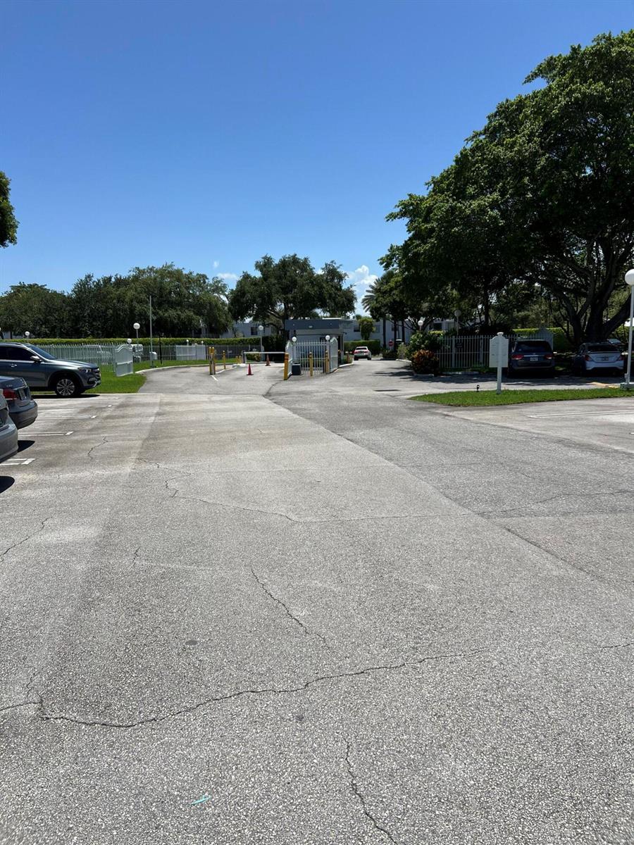 480 Executive Center Drive # 2d, West Palm Beach FL 33401 photo 5