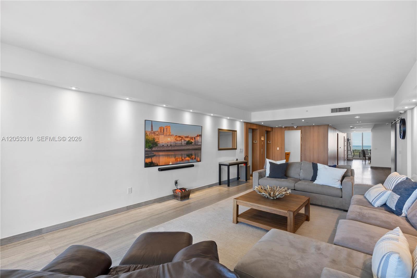 1600 SW 1st Ave # 714, Miami FL 33129 photo 2