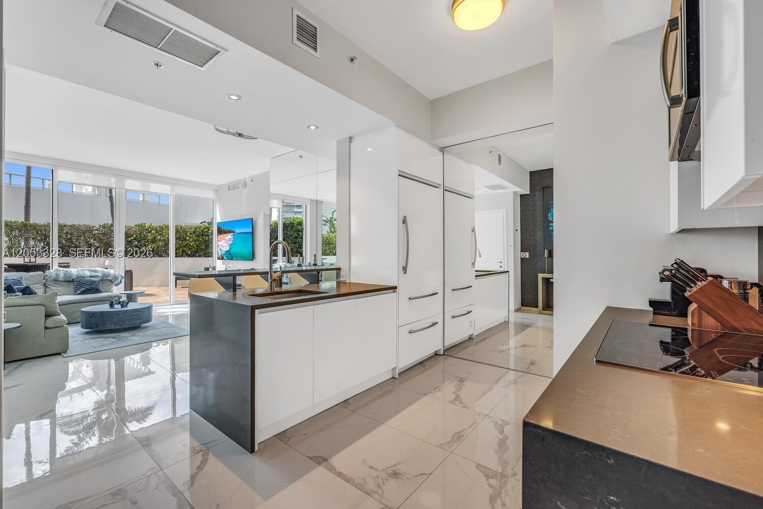 50 S Pointe Dr # 510, Miami Beach FL 33139 photo 3