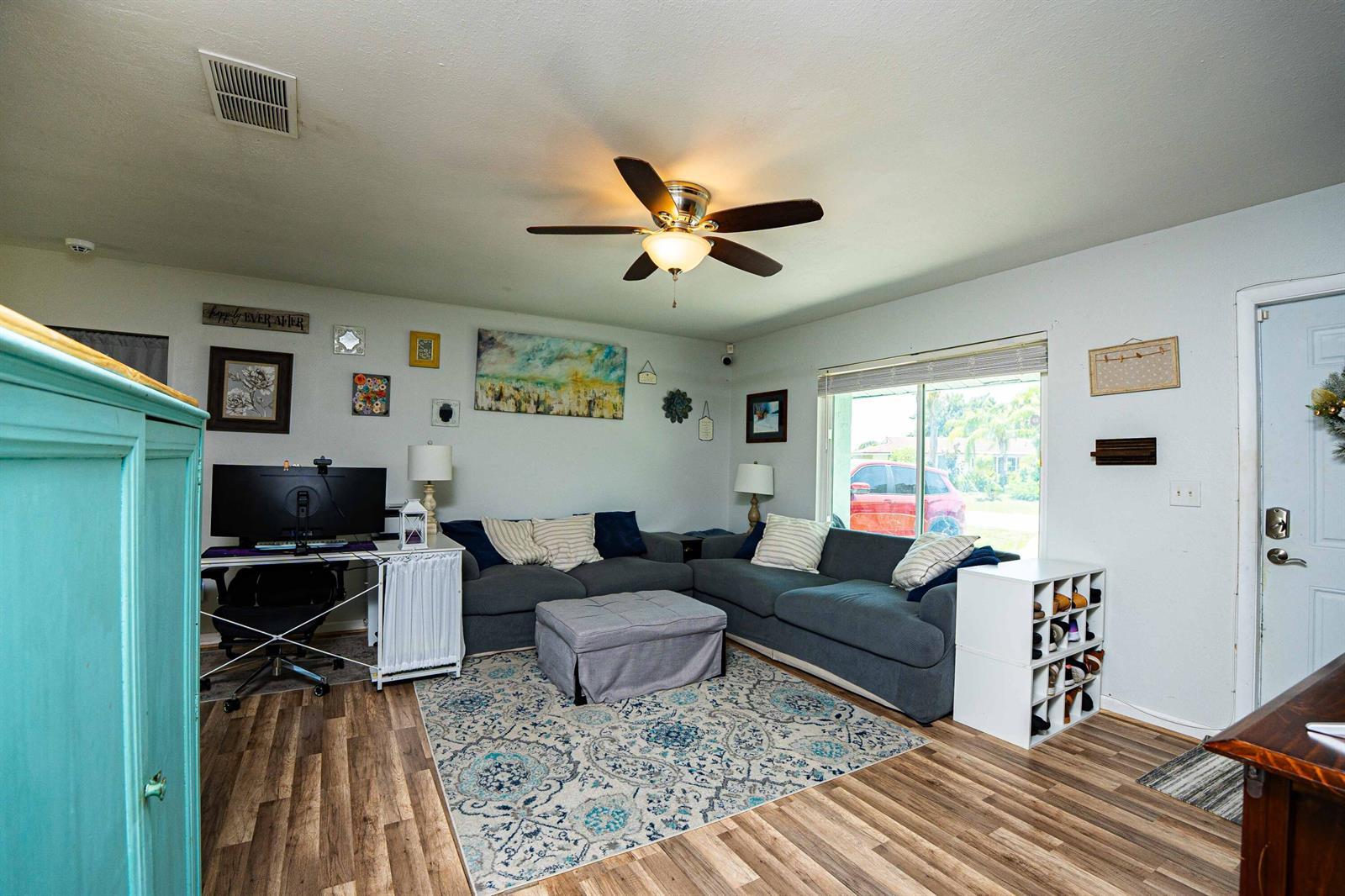 286 SW KENTWOOD Road, Port St. Lucie FL 34953 photo 3