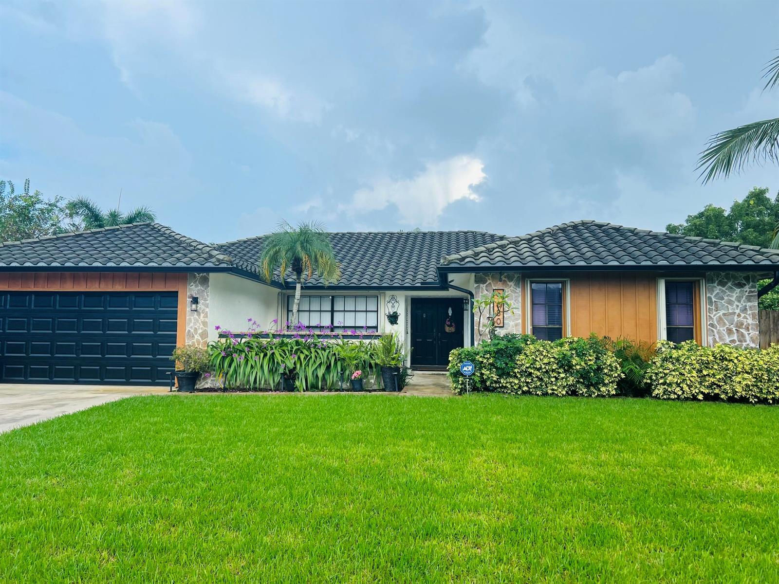 9680 NW 10th Court, Plantation FL 33322