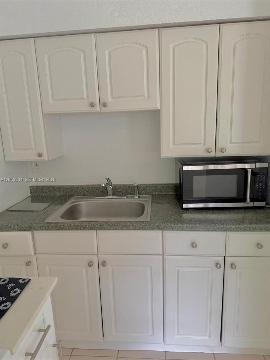 1240 NE 12th Ave # 5, Fort Lauderdale FL 33304 photo 5