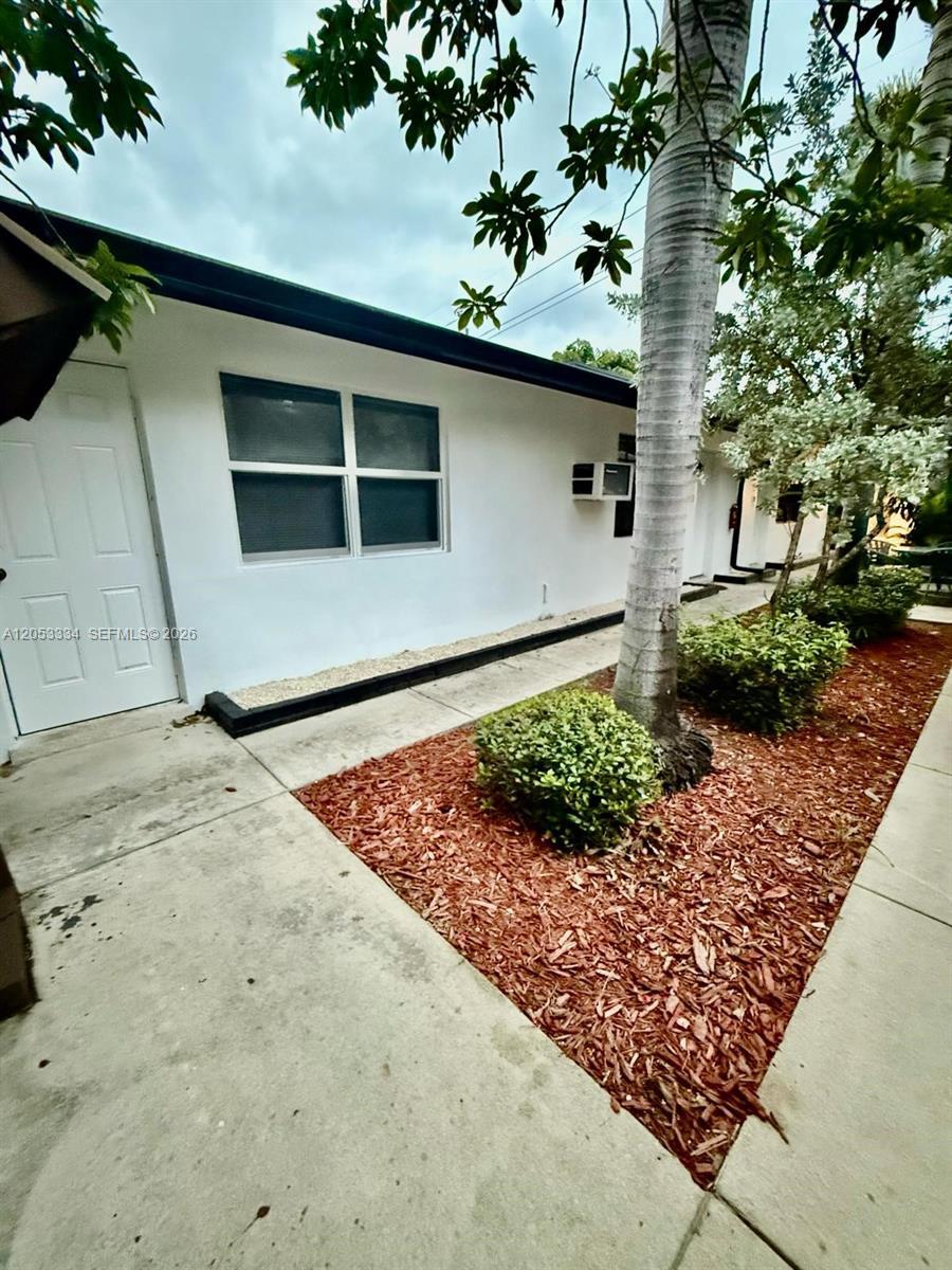 1240 NE 12th Ave # 5, Fort Lauderdale FL 33304 photo 4