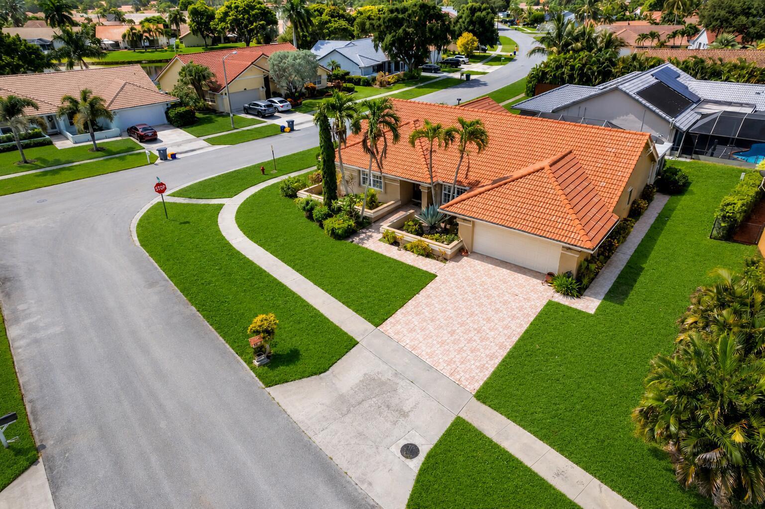 6083 SUNBERRY Circle, Boynton Beach FL 33437 photo 2