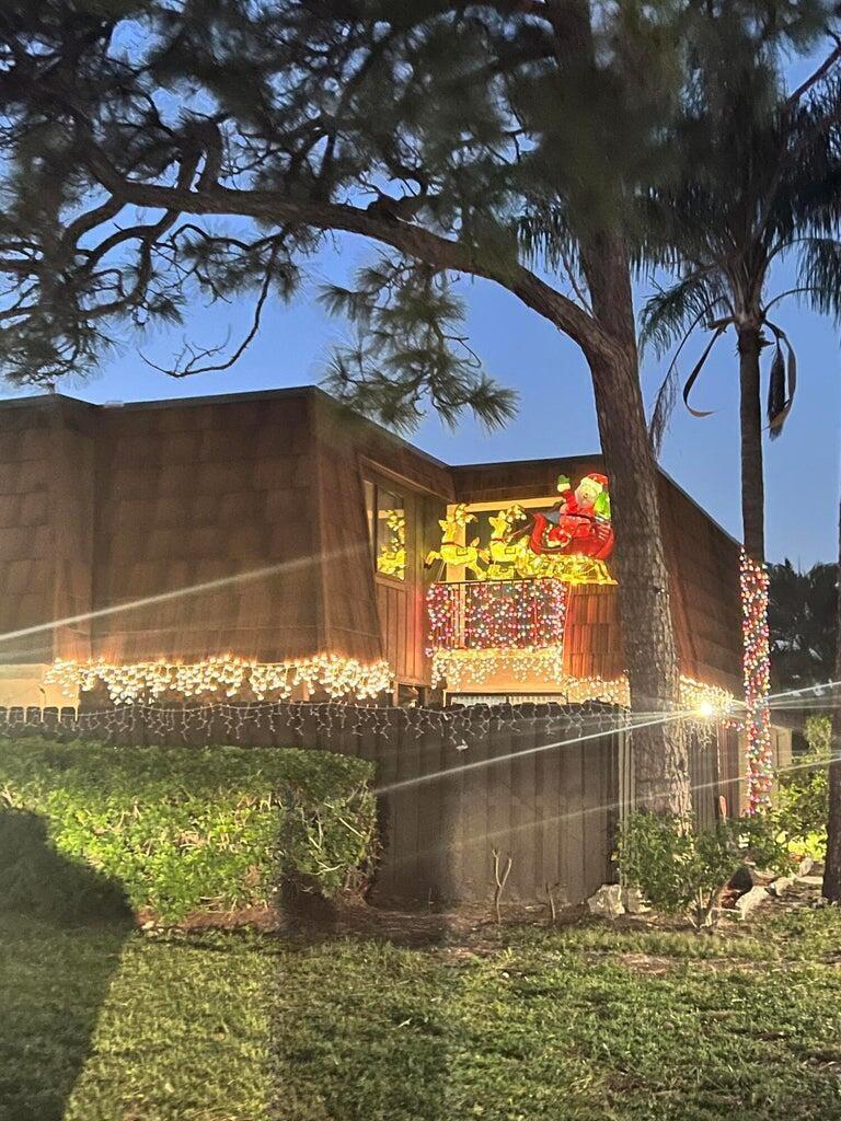 6454 RED PINE Lane # C, FL 33415