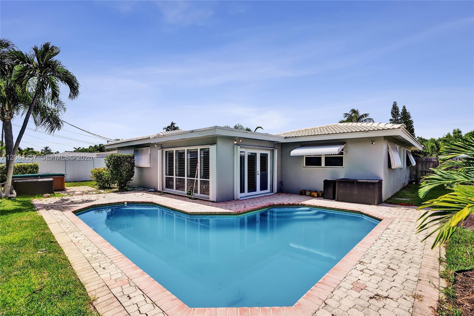 510 SE 5th St, Pompano Beach FL 33060 photo 2